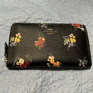 Coach wildflower zip around wallet